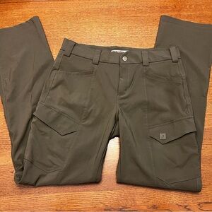 5.11 tactical SHELLA Utility Cargo Pants Size 10 (33x33) Dark Green Hiking Trail